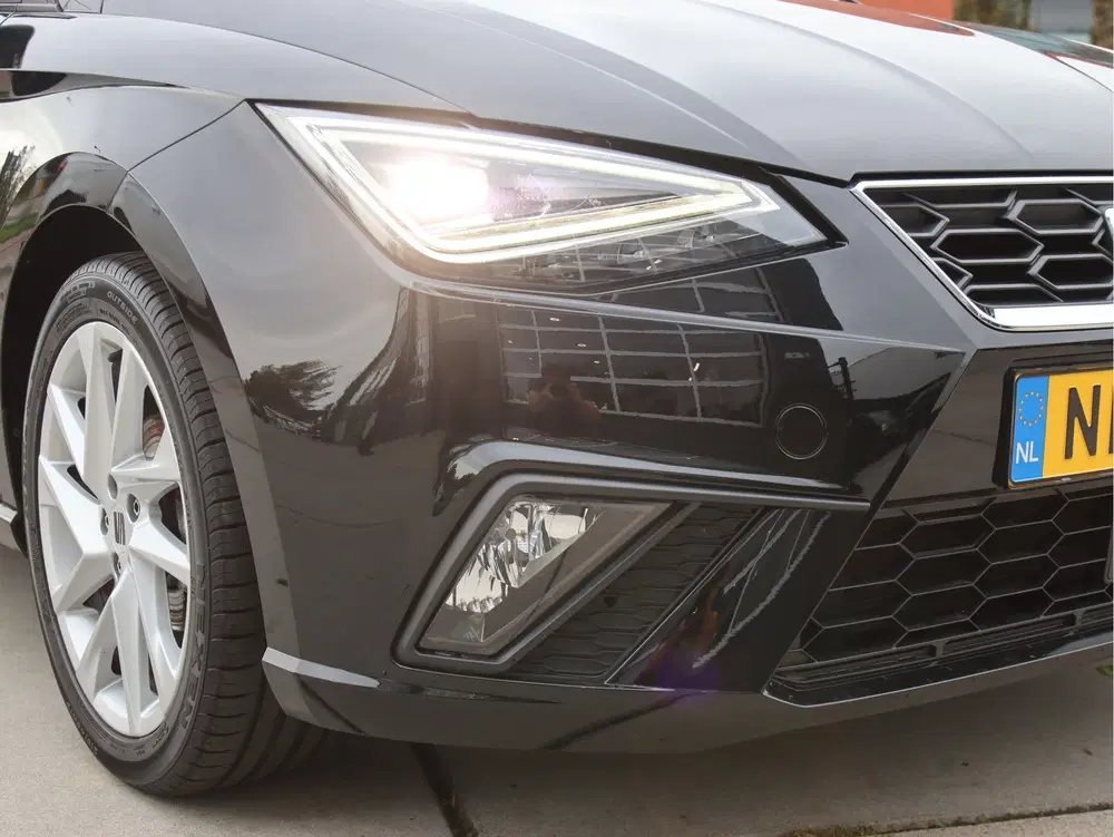 SEAT Ibiza 1.0 EcoTSI FR Business Intense Virtual uit 2022, foto 4