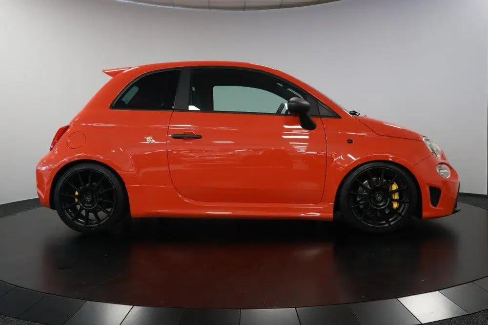 Abarth 695 695 Competizione 180pk Carbon schaalstoele uit 2023, foto 6