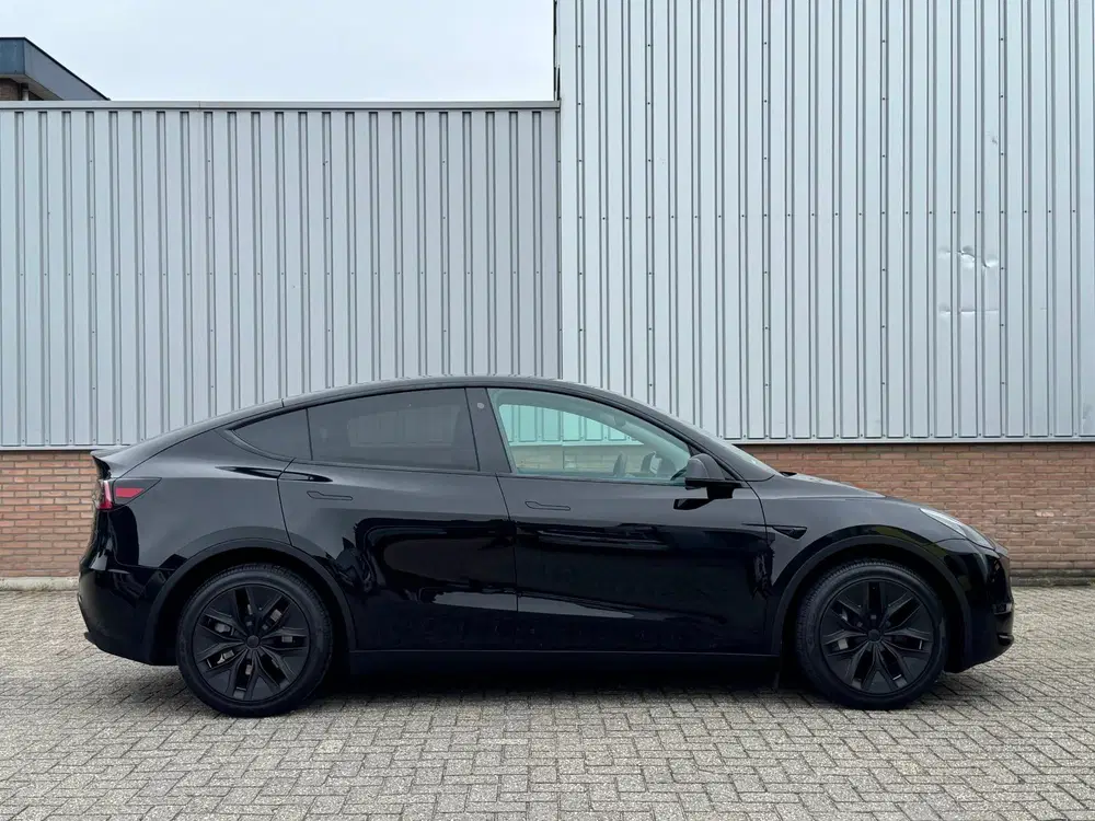 Tesla Model Y Long Range AWD 75kWh FSD uit 2023, foto 7