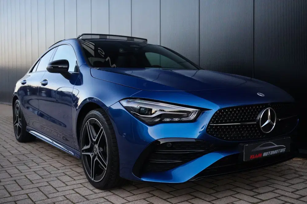 Mercedes-Benz CLA 200 AMG Line uit 2024, foto 6