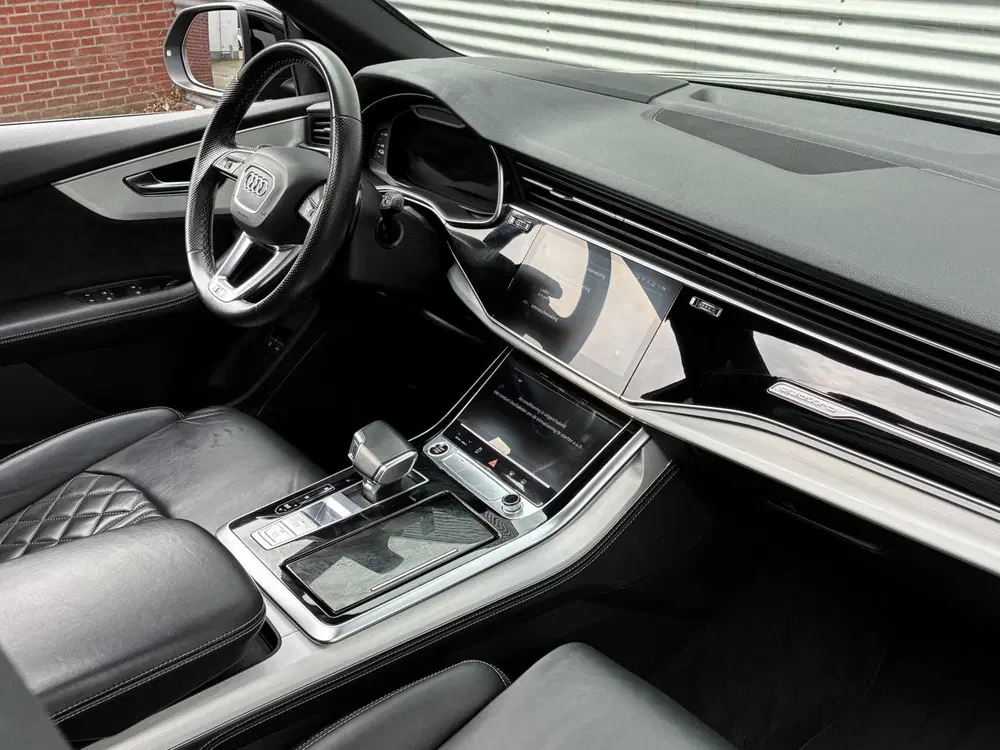 Audi Q8 60 TFSI e quattro Pro Line S Competition P uit 2022, foto 11