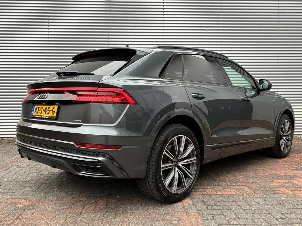 Audi Q8 60 TFSI e quattro Pro Line S Competition P uit 2022, foto 8
