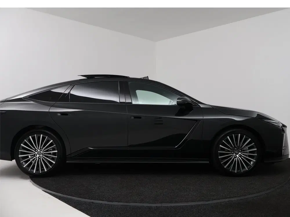 Lexus ES 350e President Line uit 2026, foto 14