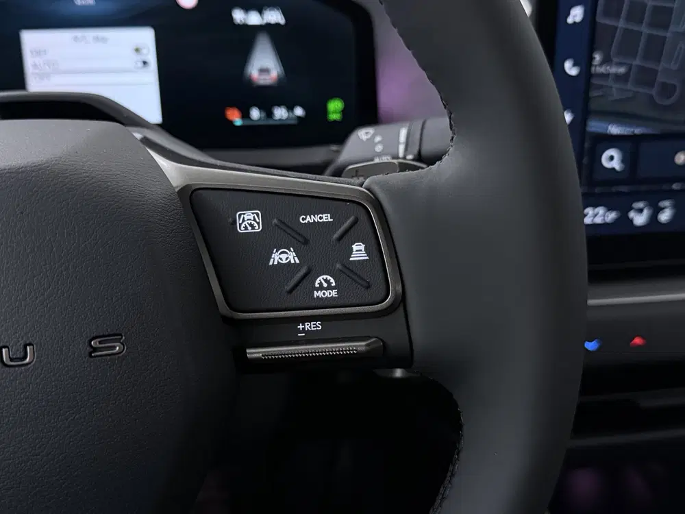 Lexus ES 350e President Line uit 2026, foto 9