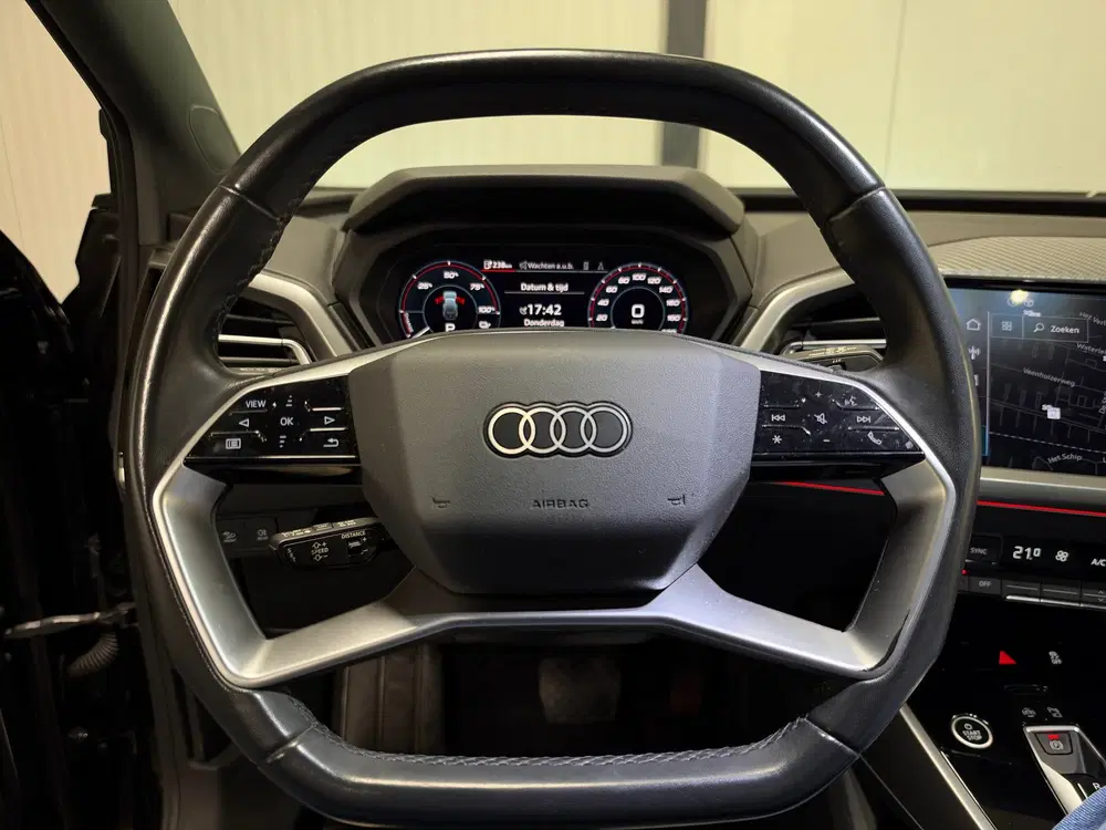 Audi Q4 e-tron 40 Launch Advanced Plus 77kWh uit 2022, foto 13