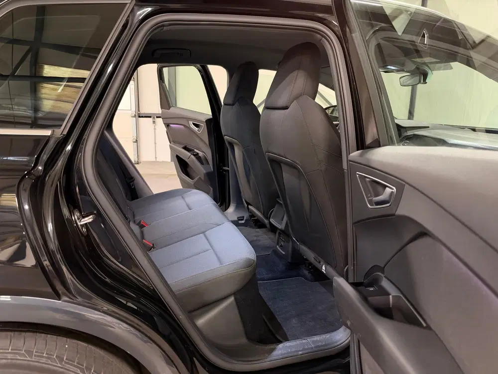 Audi Q4 e-tron 40 Launch Advanced Plus 77kWh uit 2022, foto 5