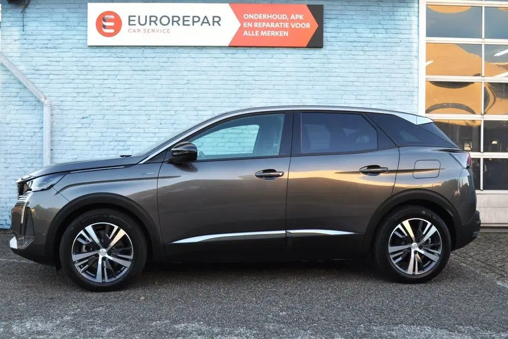 Peugeot 3008 1.6 HYbrid All P.Bns uit 2023, foto 2