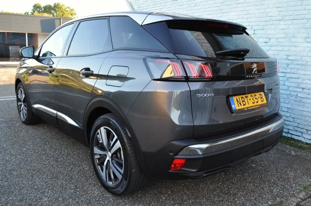 Peugeot 3008 1.6 HYbrid All P.Bns uit 2023, foto 3