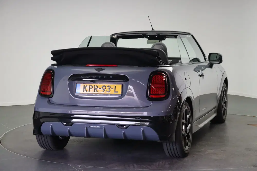 Mini Cabrio Cooper C Automaat uit 2026, foto 3