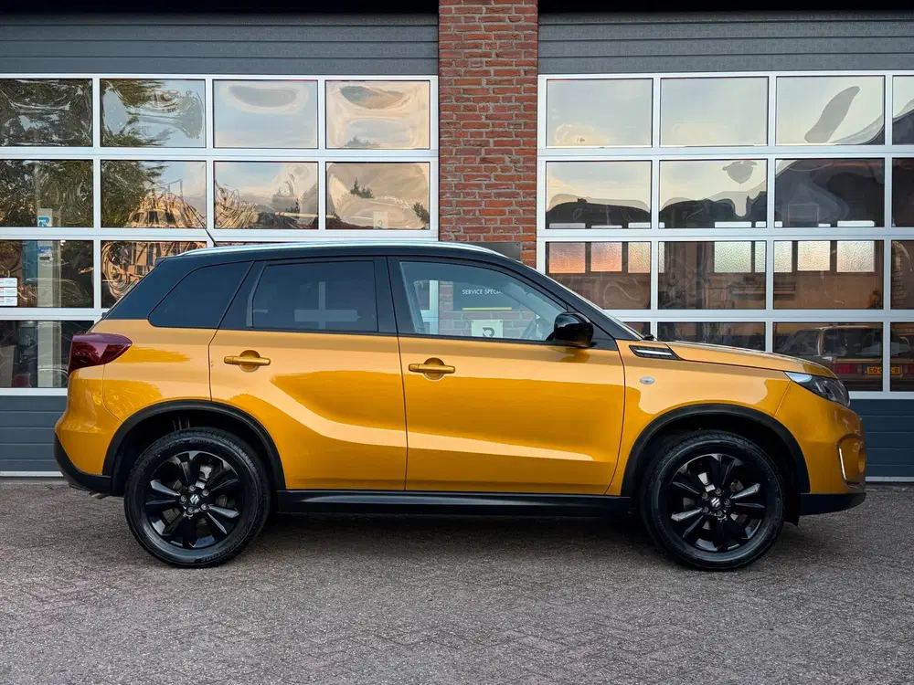 Suzuki Vitara 1.4 Boosterjet Select Smart Hybrid uit 2022, foto 5