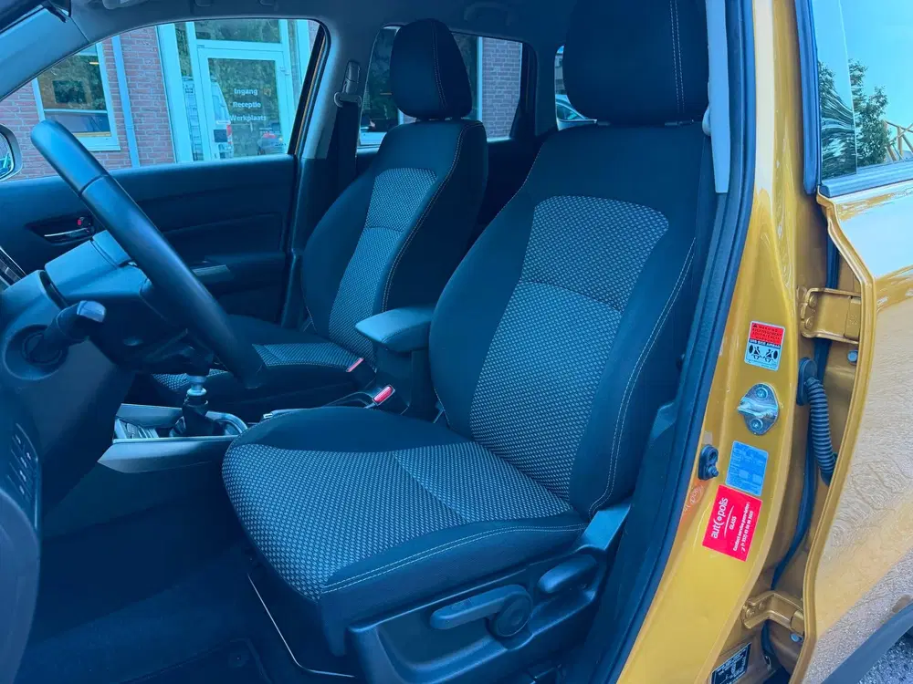 Suzuki Vitara 1.4 Boosterjet Select Smart Hybrid uit 2022, foto 7