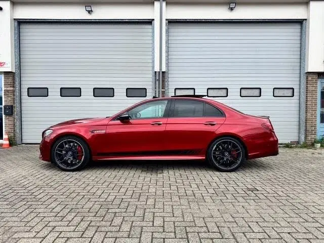 Mercedes-Benz E-Klasse AMG E63 S 4MATIC+ 612PK Carbon Pano K uit 2019, foto 2