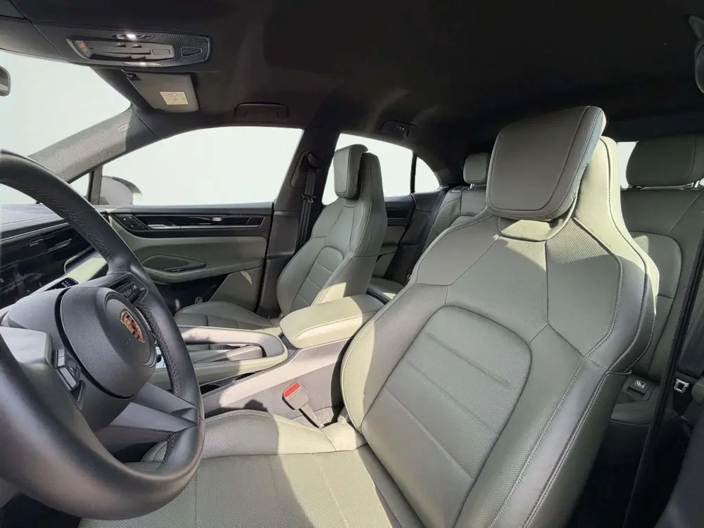 Porsche Macan 4 100 kWh uit 2024, foto 11