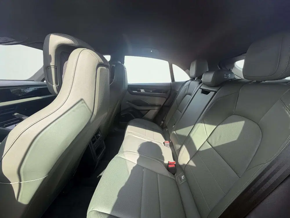 Porsche Macan 4 100 kWh uit 2024, foto 12