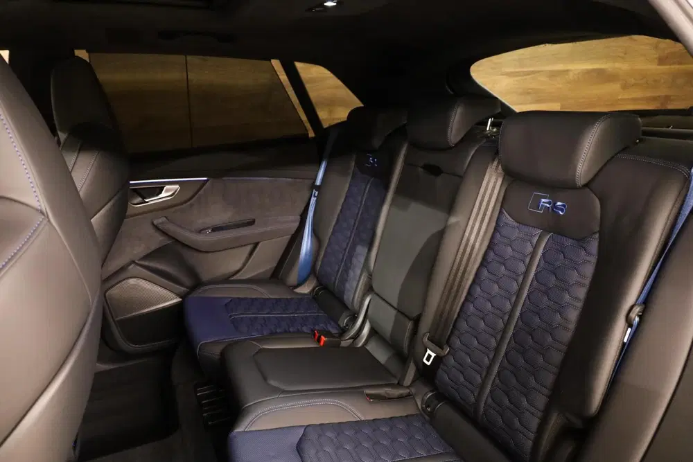 Audi RS Q8 Quattro Performance uit 2025, foto 12