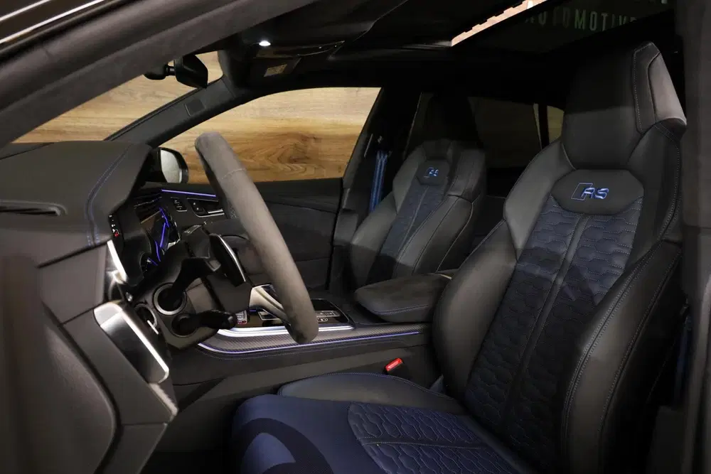 Audi RS Q8 Quattro Performance uit 2025, foto 7