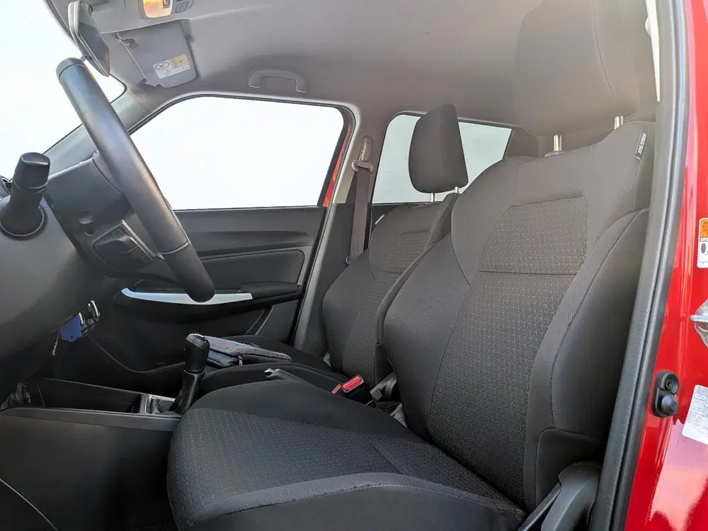 Suzuki Swift 1.2 Select Smart Hybrid All-Seasons uit 2020, foto 15