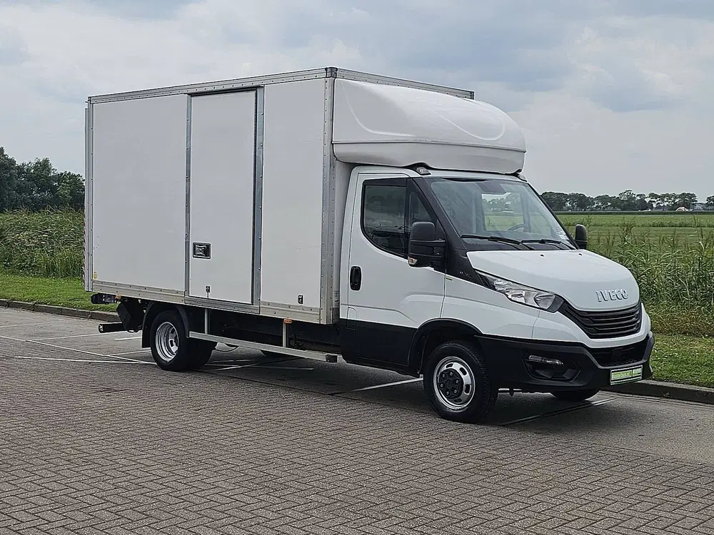 Iveco Daily 35C16 bakwagen laadklep uit 2022, foto 5