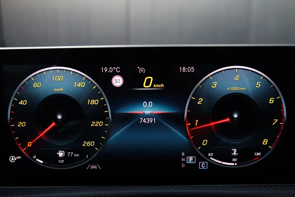 Mercedes-Benz A-Klasse 200 AMG uit 2019, foto 10