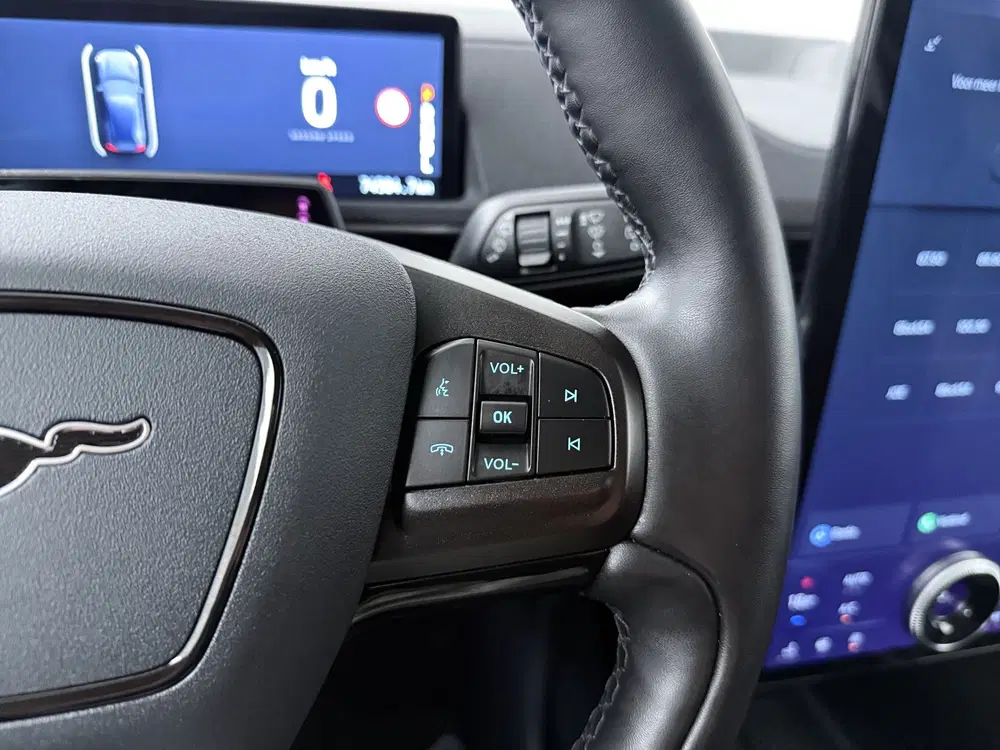 Ford Mustang Mach-E Extended RWD 98 kWh uit 2022, foto 13