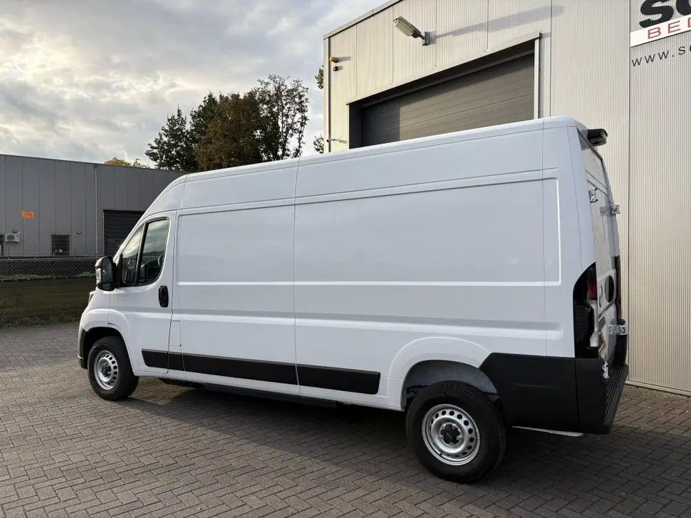 Opel Movano 3.5t L3H2 Zwaar 110 kWh ECC uit 2025, foto 2