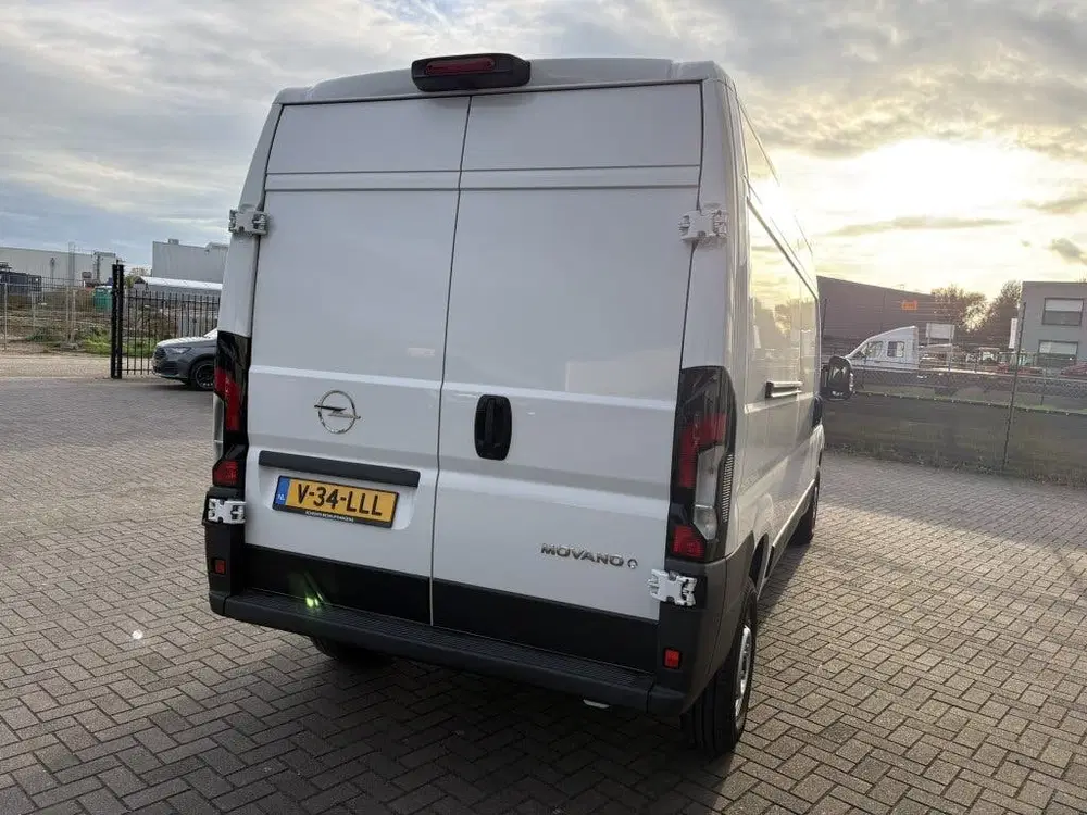 Opel Movano 3.5t L3H2 Zwaar 110 kWh ECC uit 2025, foto 3