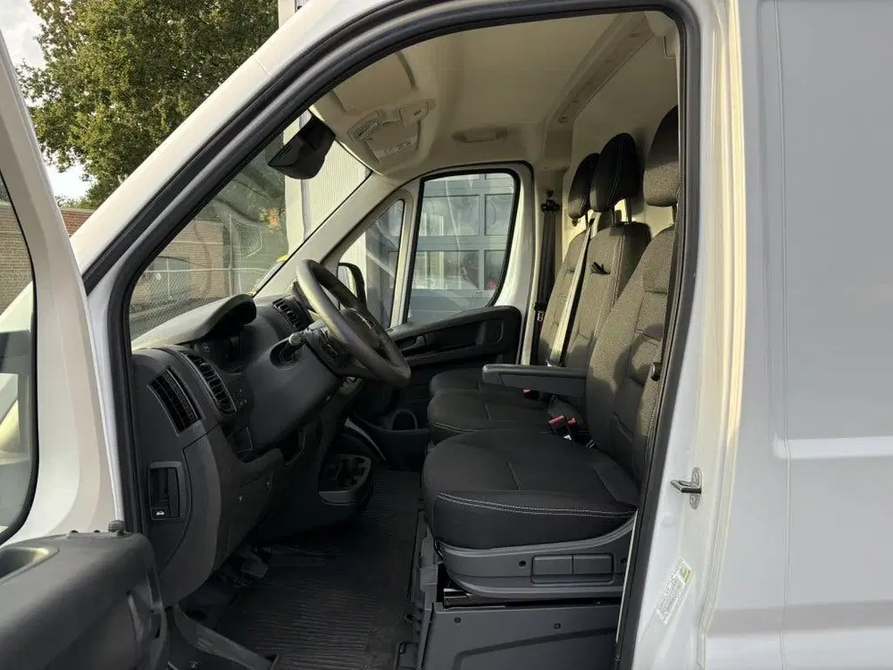Opel Movano 3.5t L3H2 Zwaar 110 kWh ECC uit 2025, foto 8