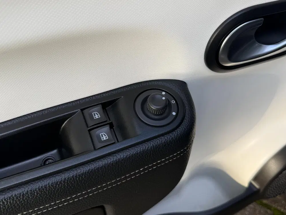 Renault Twingo 0.9 TCe Intens AUTOMAAT uit 2019, foto 11