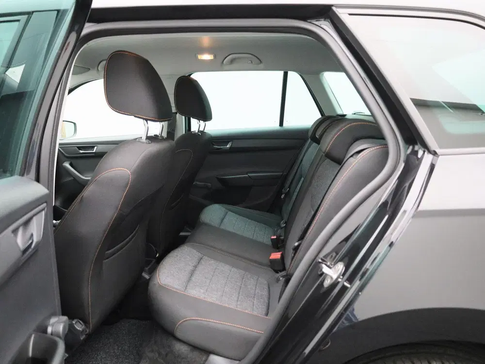 Skoda Fabia 1.0 TSI Business Edition uit 2022, foto 10