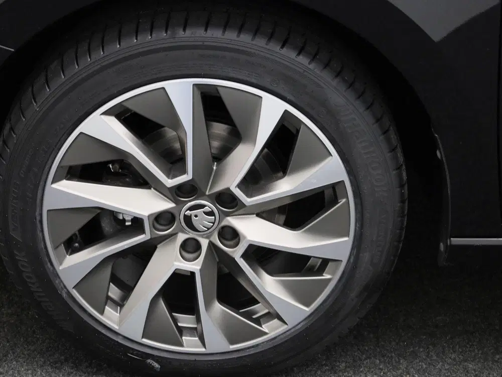 Skoda Fabia 1.0 TSI Business Edition uit 2022, foto 12