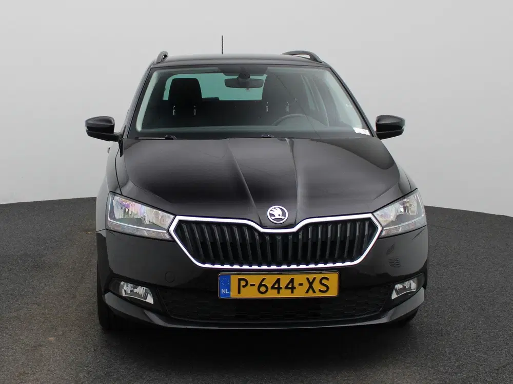 Skoda Fabia 1.0 TSI Business Edition uit 2022, foto 3