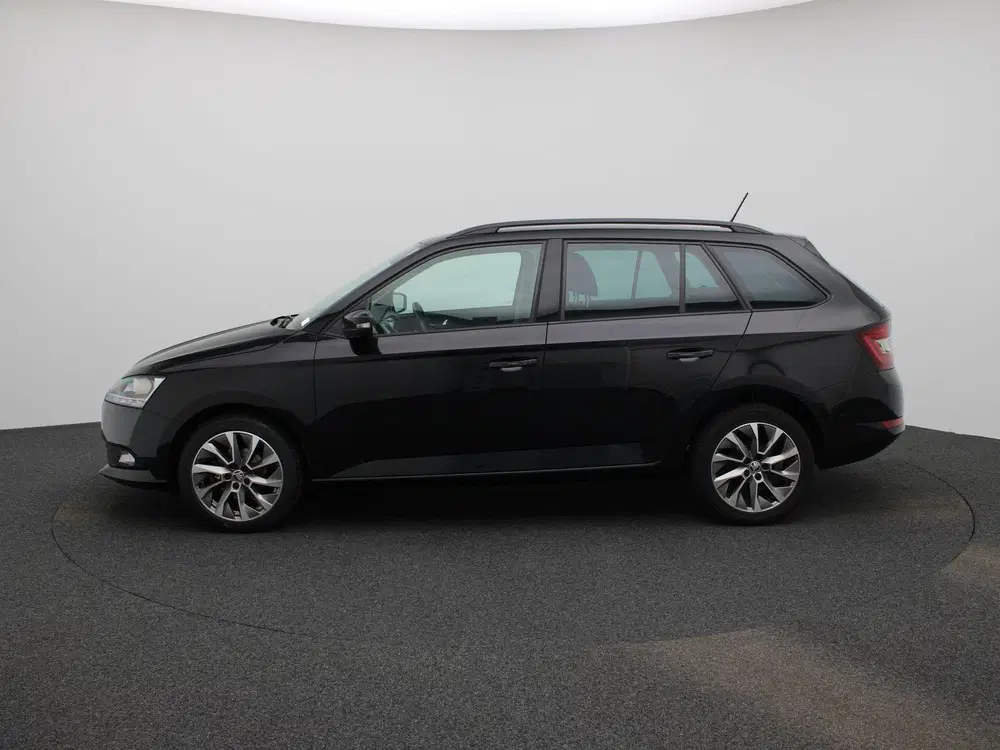 Skoda Fabia 1.0 TSI Business Edition uit 2022, foto 4
