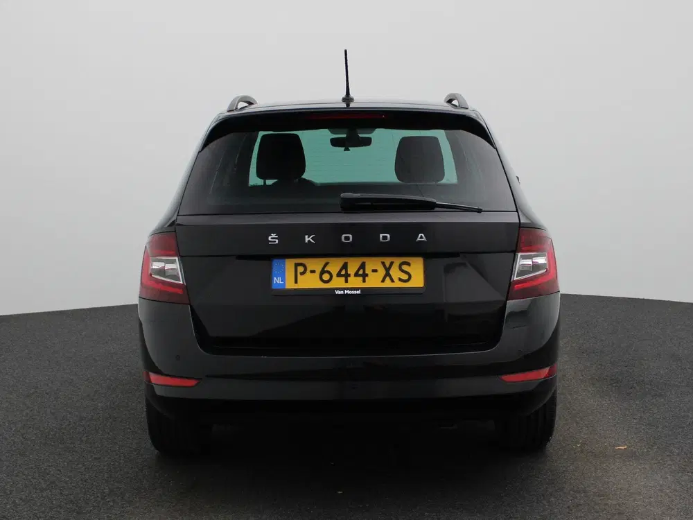 Skoda Fabia 1.0 TSI Business Edition uit 2022, foto 5