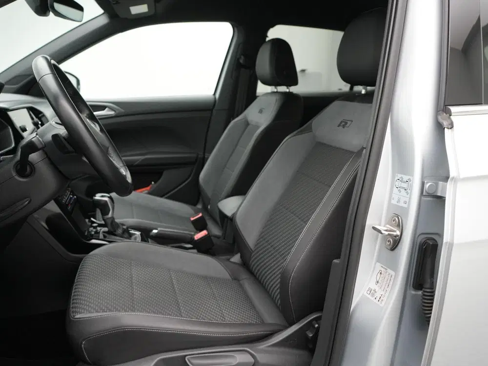 Volkswagen T-Cross R-Line 1.0 TSI 110 PK DSG Automaat uit 2023, foto 12