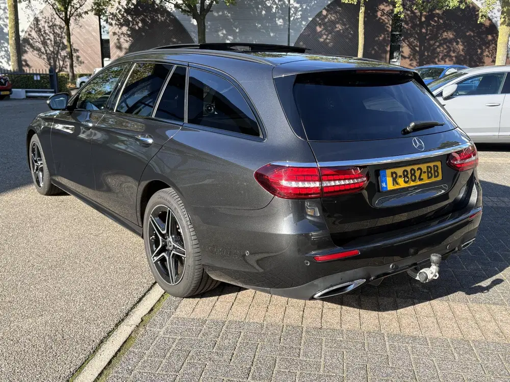 Mercedes-Benz E-Klasse 300 e Business Solution AMG ME uit 2022, foto 12