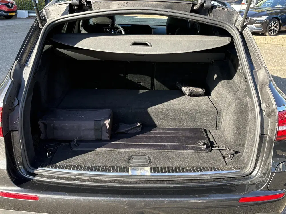 Mercedes-Benz E-Klasse 300 e Business Solution AMG ME uit 2022, foto 14