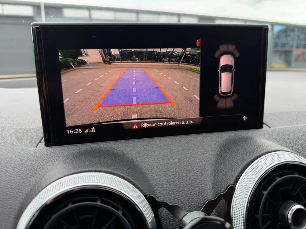 Audi Q2 35 TFSI S Edition l PANO l SFEERVERL. l AC uit 2021, foto 10
