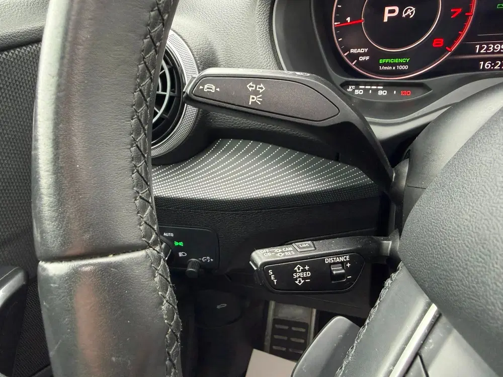 Audi Q2 35 TFSI S Edition l PANO l SFEERVERL. l AC uit 2021, foto 8