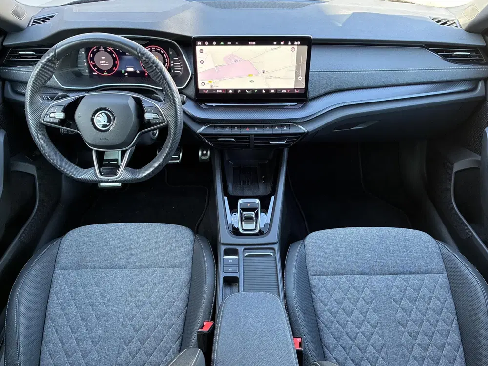 Skoda Octavia 1.5 TSI MHEV Sportline uit 2024, foto 2