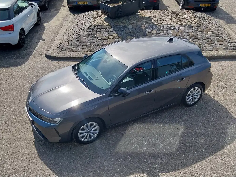Opel Astra 1.2 Edition 1e EIGENAAR VIRTUAL COCKPIT CA uit 2023, foto 2