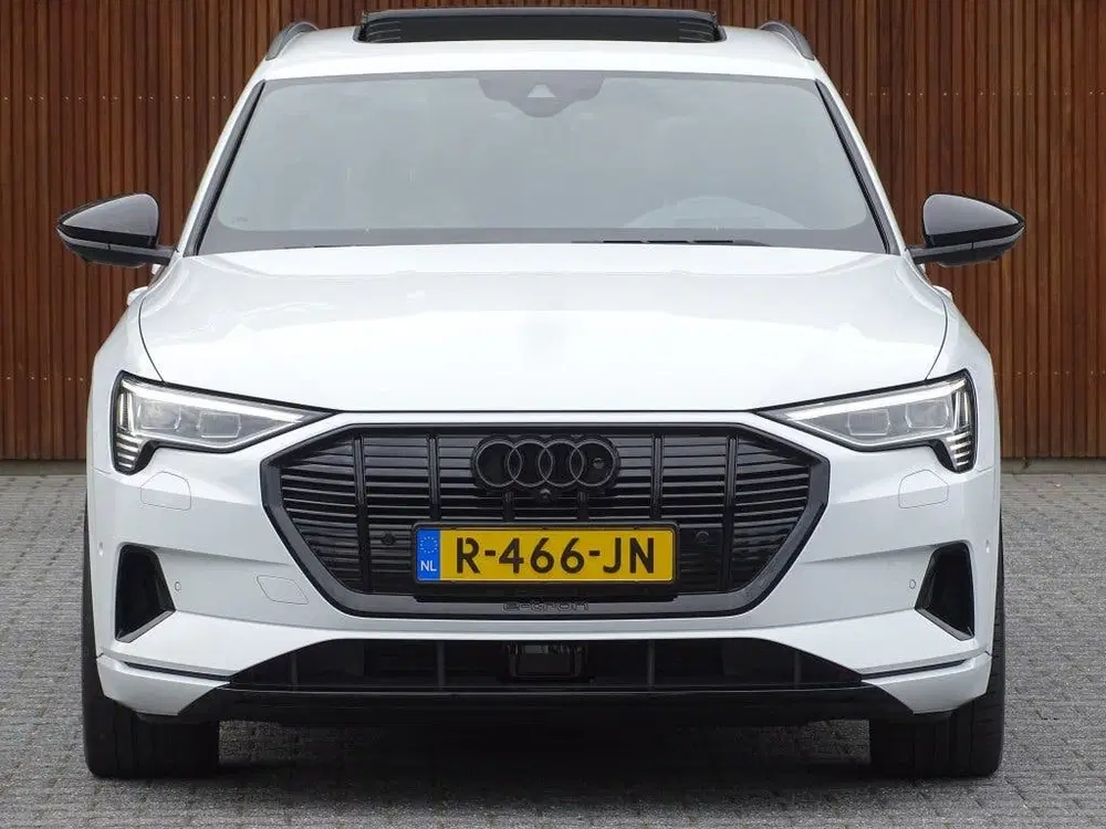 Audi e-tron 55 Quattro 408PK uit 2019, foto 12