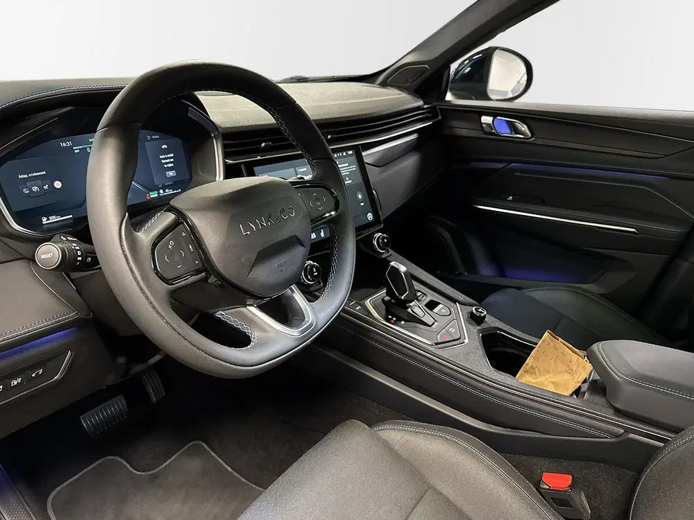Lynk & Co 01 1.5 uit 2023, foto 7