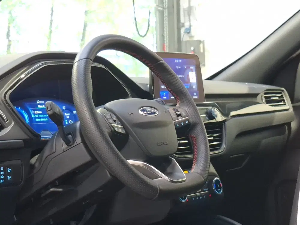 Ford Kuga 2.5 PHEV 225 pk ST-Line X uit 2023, foto 11