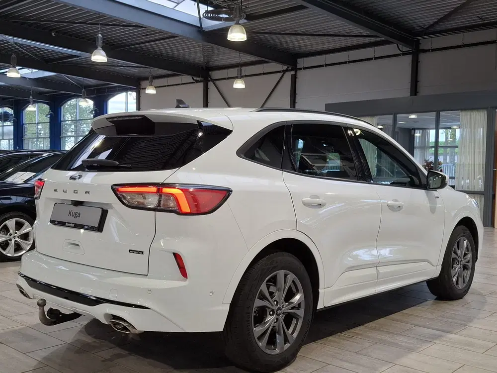 Ford Kuga 2.5 PHEV 225 pk ST-Line X uit 2023, foto 5