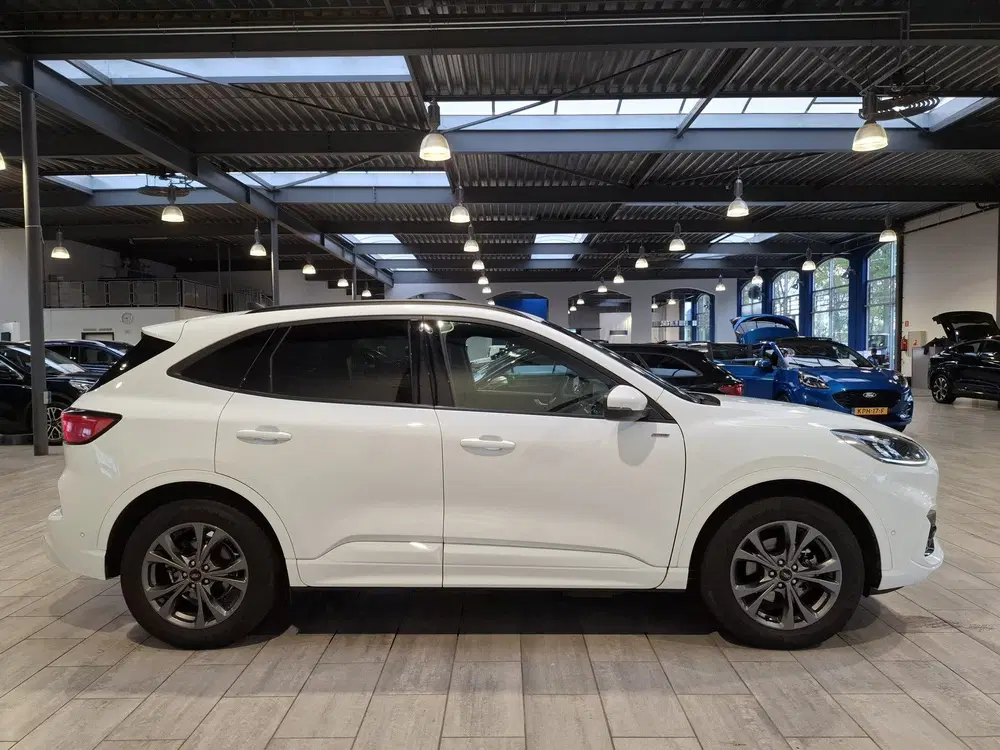 Ford Kuga 2.5 PHEV 225 pk ST-Line X uit 2023, foto 6