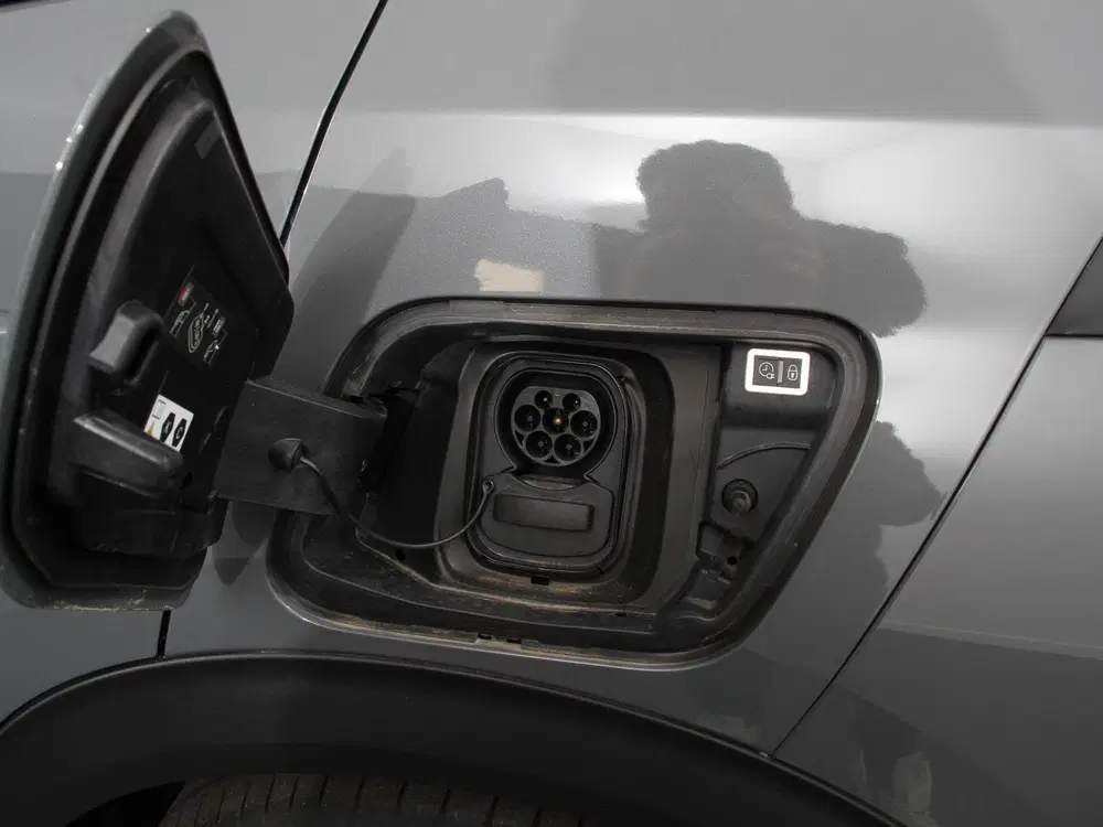 Peugeot 2008 EV Allure 50 kWh Navigatie Apple Carplay uit 2025, foto 12
