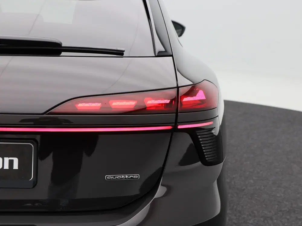 Audi A6 S edition Competition e-hybrid uit 2026, foto 12