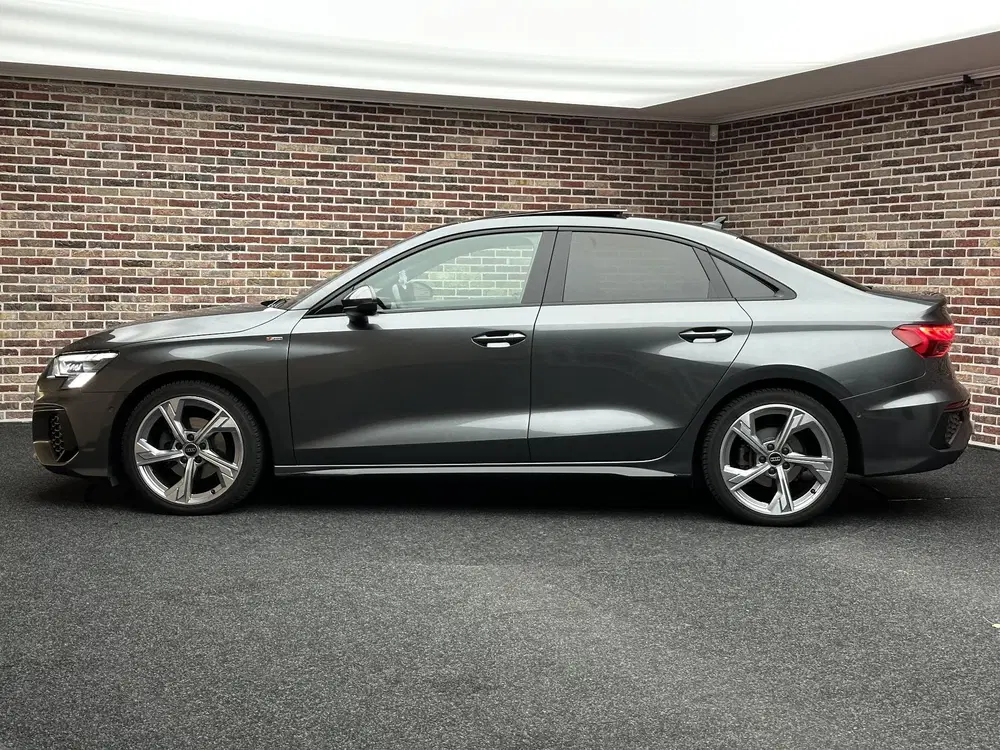 Audi A3 35 TFSI S-Line uit 2024, foto 6