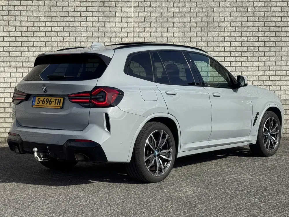 BMW X3 xDrive30e High Executive uit 2023, foto 2