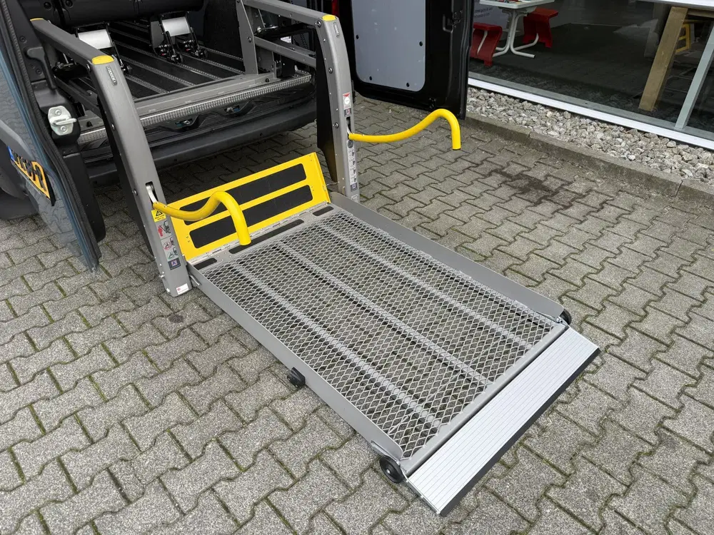 Mercedes-Benz Sprinter uit 2020, foto 4